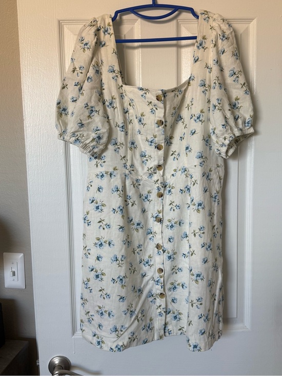 Old Navy Dresses & Skirts - Old Navy Cream Smocked Top with Blue Floral Print